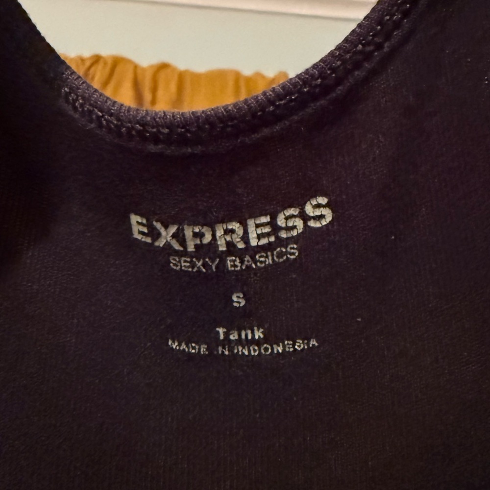 Express Tank - Picture 4 of 5
